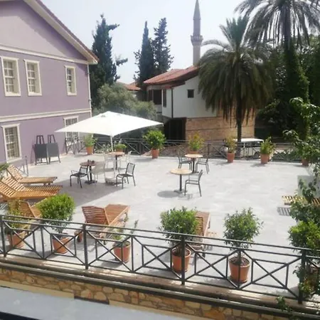 Stylish Flat In Kaleici Near Hadrian's Gate *